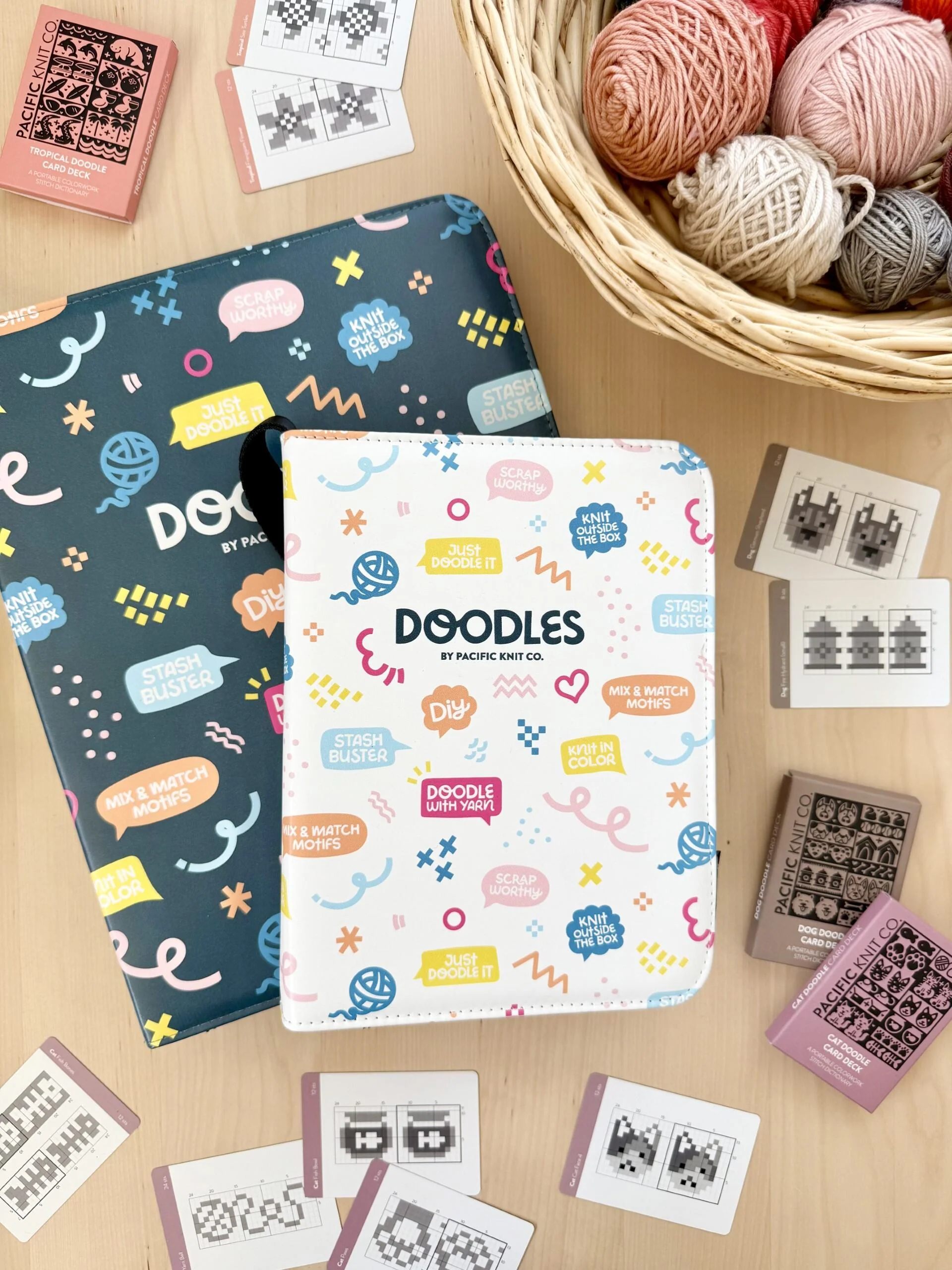 Doodle Card Binder | 4-Pocket | Max (400 pcs) | Doodles - Image 3